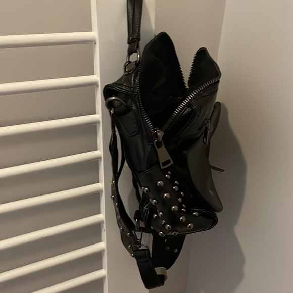 New eco-friendly leather backpack and crossbody bag - Picture 6 of 7